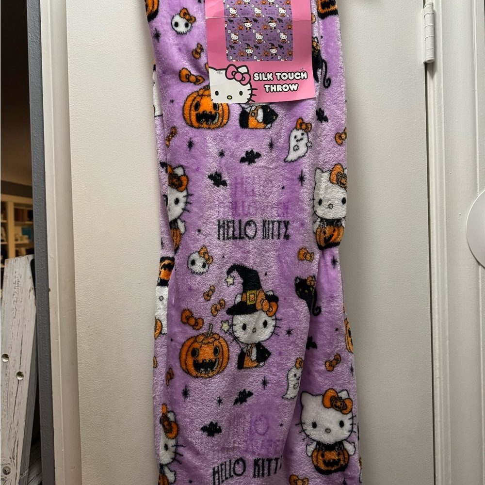 Hello Kitty blanket